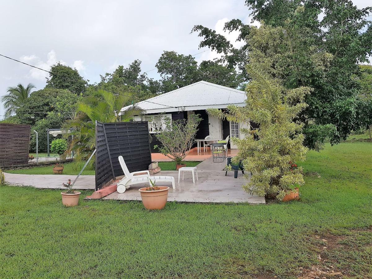 Bungalow Bassin Trouve Sainte-Anne  Exterior foto